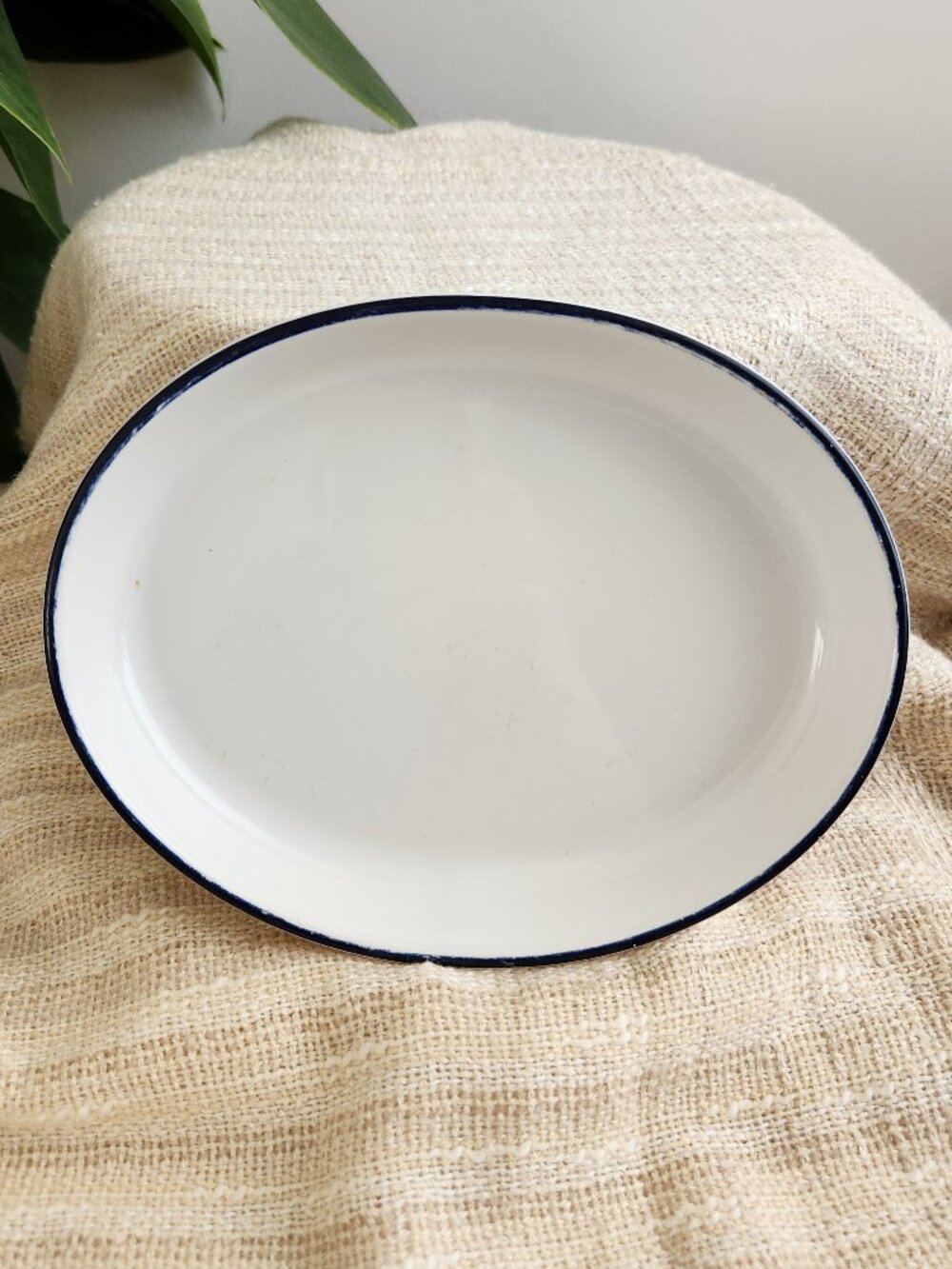 Vintage Pfaltzgraff American Airlines Stoneware Snack Plate Tray Dish Blue Rim